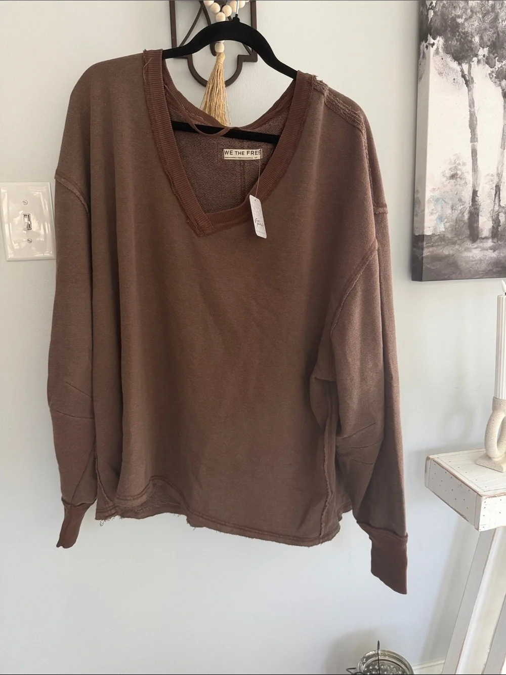 ⭐️NWT Free People Venice V-Neck Sweatshirt⭐️ - Picture 5 of 8